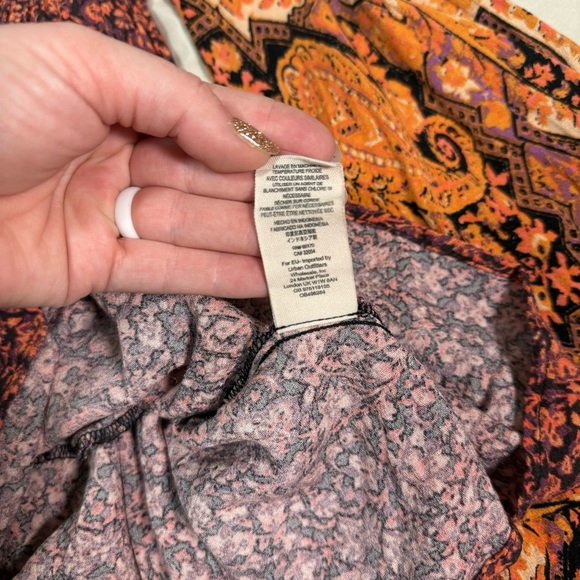 Free People Boho Orange Once Upon a Time Bell Deep V-neck Sleeve Romper Size Sm - Picture 7 of 9